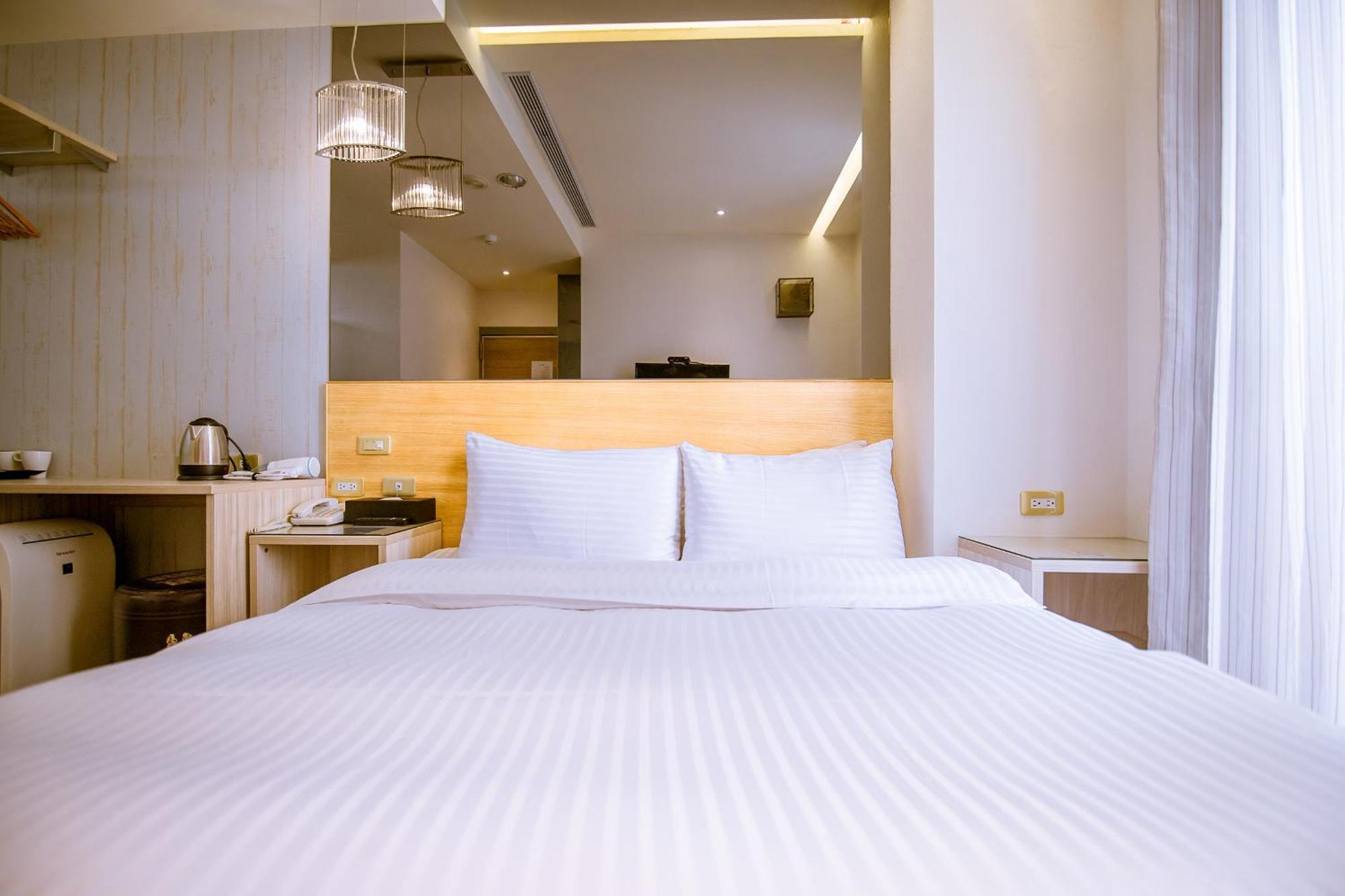 Check Inn Express Taichung Fuxing Hall 2 Eksteriør billede