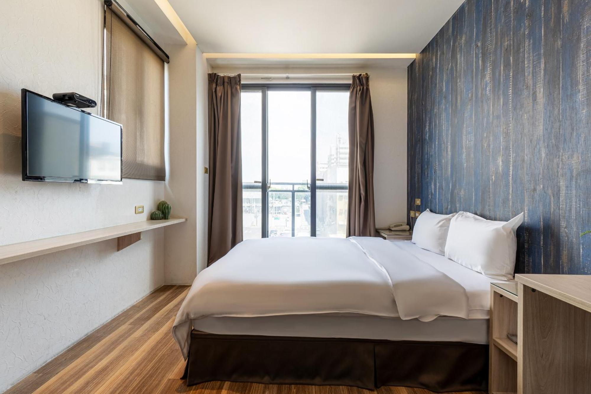 Check Inn Express Taichung Fuxing Hall 2 Eksteriør billede