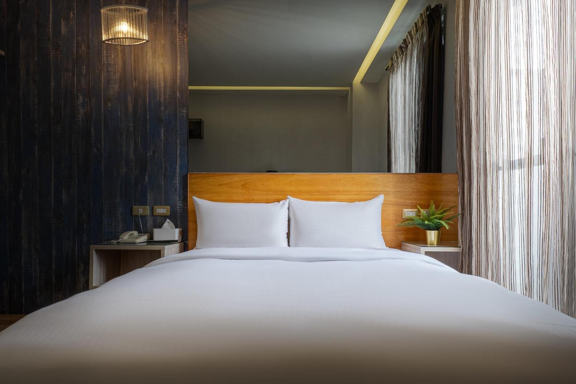 Check Inn Express Taichung Fuxing Hall 2 Eksteriør billede
