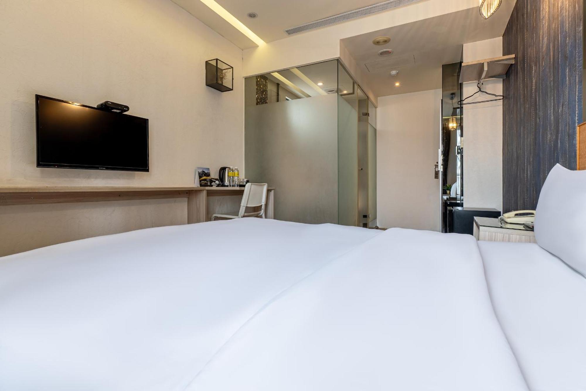Check Inn Express Taichung Fuxing Hall 2 Eksteriør billede