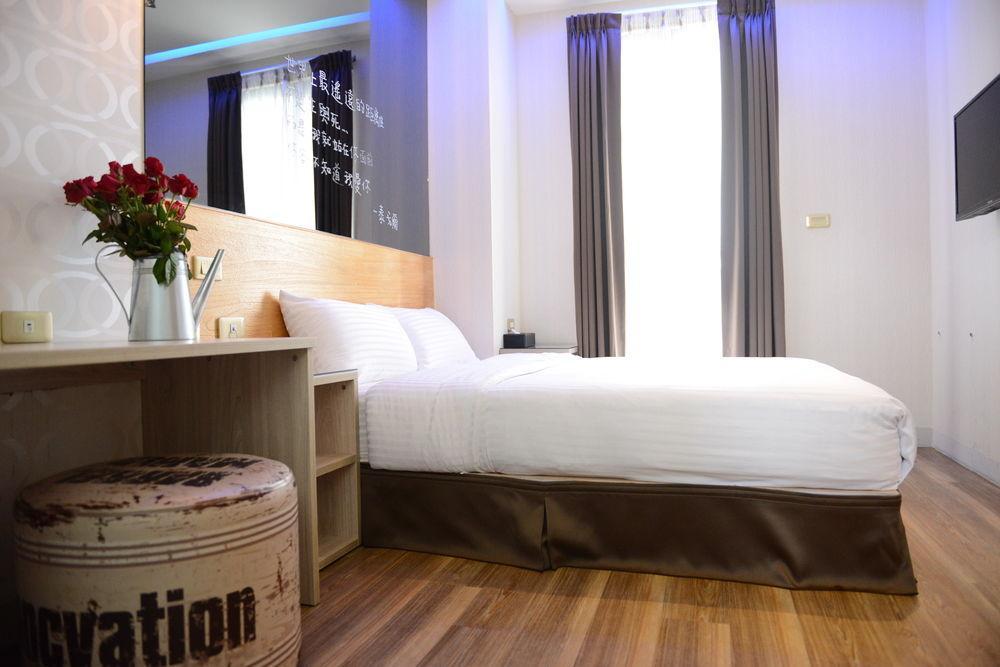 Check Inn Express Taichung Fuxing Hall 2 Eksteriør billede