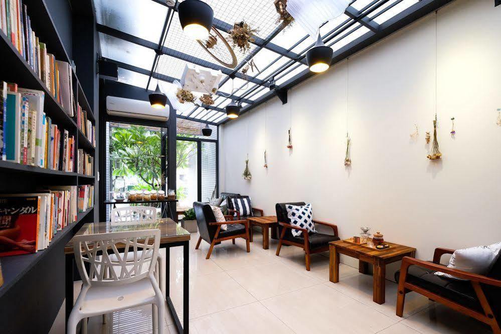 Check Inn Express Taichung Fuxing Hall 2 Eksteriør billede